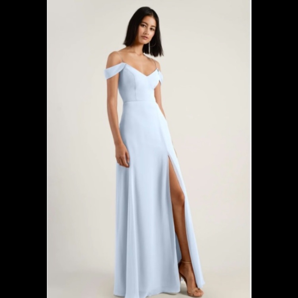 NEW WITH TAGS Jenny Yoo Priya Dress in Whisper Blue Size 4